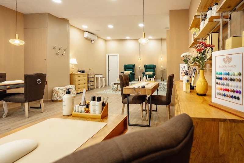 Bloom Nails - Manicura y pedicura en Barcelona - photo 2