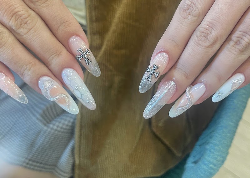 Miss Molly Nail Barcelona - photo 2