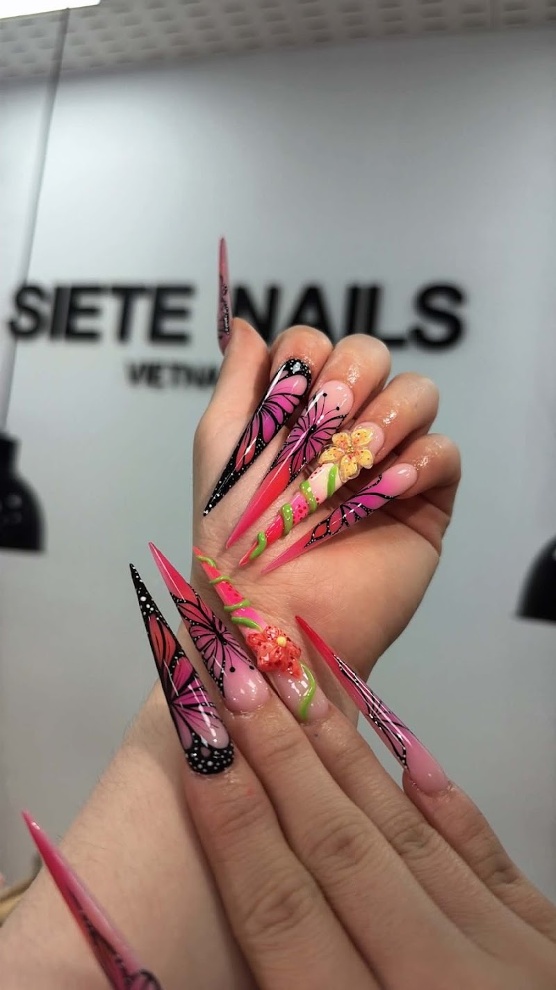 Siete Nails - Salón de Uñas Vietnamita - photo 2